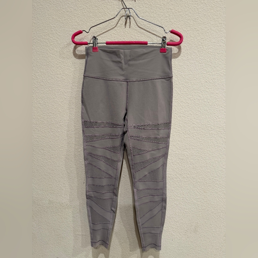 Lululemon Tech Mesh In Dark Chrome